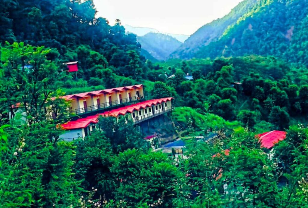 Riverside luxury camping resort cottage booking rishikesh. rishikesh adventure camp booking (8)